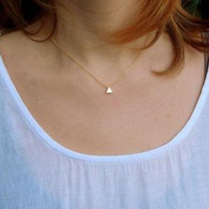 Single Triangle Necklace (Gold)